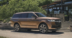 Lincoln Navigator 2025 thế hệ mới có gì để đấu Escalade?