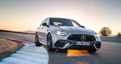 Cwin50 link tải ứng dụng Mercedes AMG C63 SE Performance 2024 (05/2026)