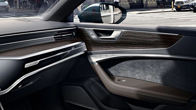 Audi-A7-op-cua