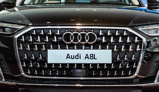 Audi-A8L-luoi-tan-nhiet