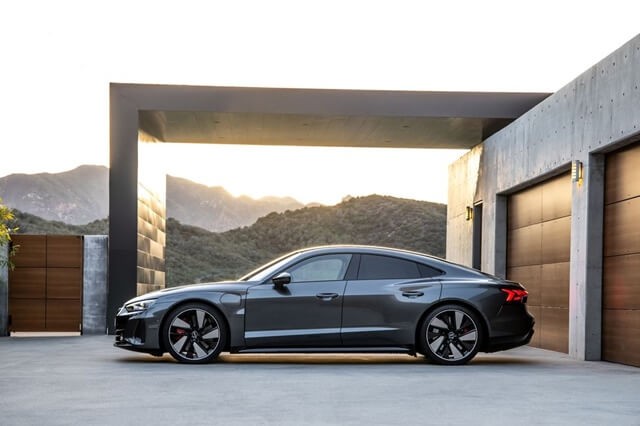 Audi-E-Tron-GT-phan-than-xe