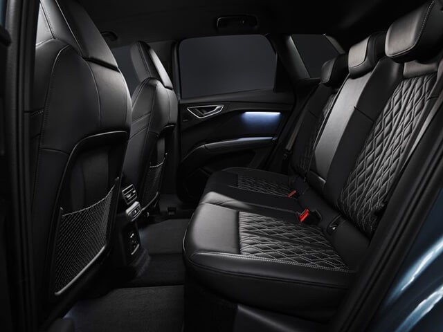 Audi-Q4-e-tron-demo-khoang-hanh-khach