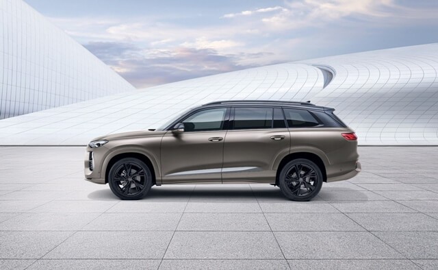 Audi-Q6-than-xe