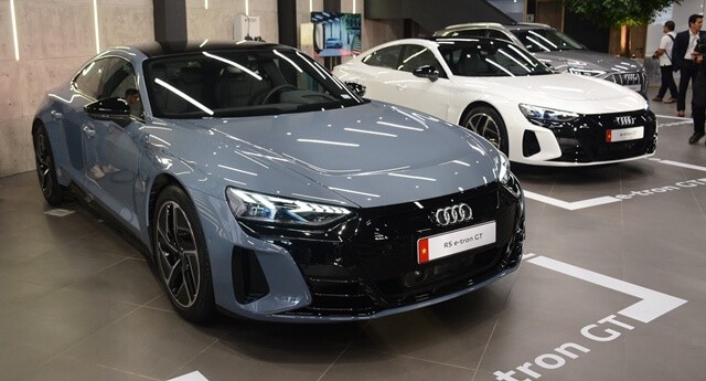 Audi-RS-E-Tron-GT-ra-mat