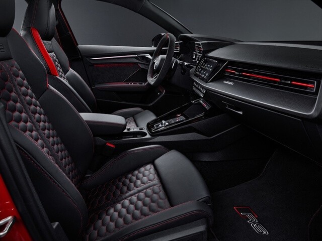 Audi-RS3-2022-khong-gian-khoang-lai.