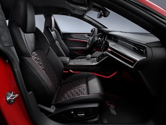 Audi-RS7-2021-ghe-truoc