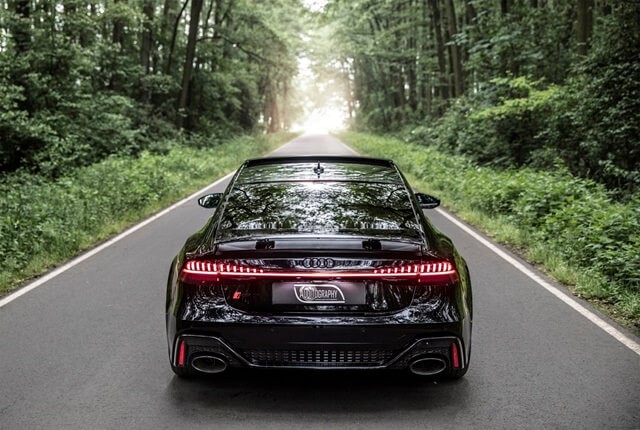 Audi-RS7-2021-phan-duoi-xe
