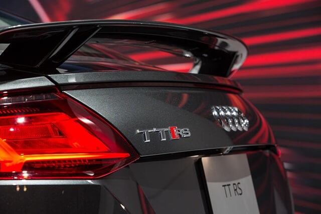 Audi-TT-RS-2021-canh-gio