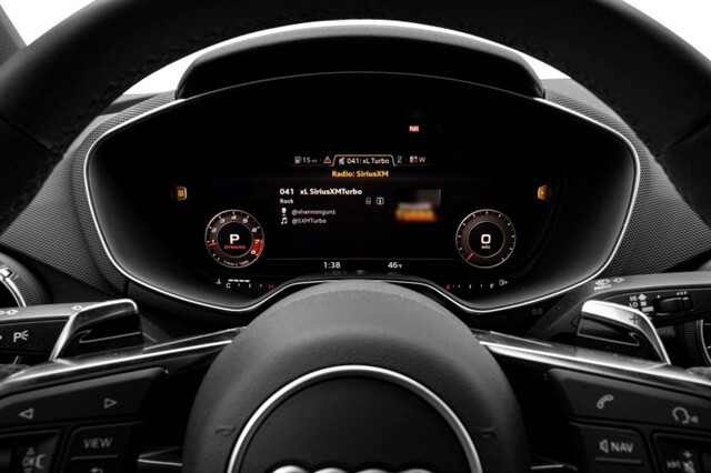 Audi-TT-RS-2021-man-hinh-hien-thi-thong-so-xe