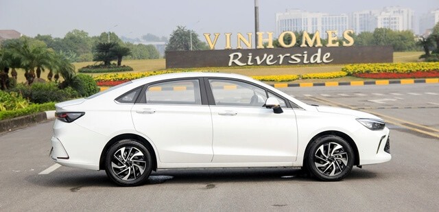 Baic-Beijing-U5-plus-phan-than-xe