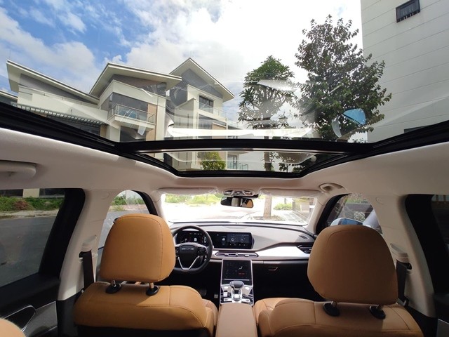 Baic-Beijing-X7-cua-so-troi