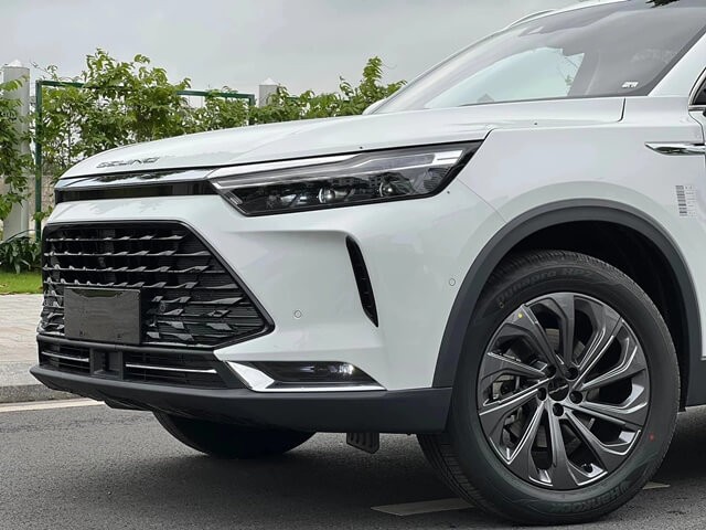 Baic-Beijing-X7-den-xe