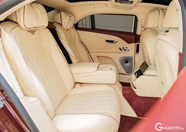Bentley-Flying-Spur-First-Edition-hang-ghe-thu-2