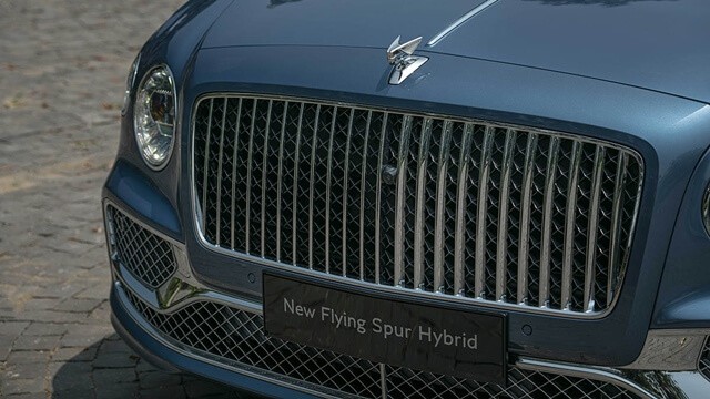 Bentley-Flying-Spur-Hybrid-ca-lang