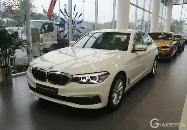 Bmw-520i-2023-tai-viet-nam