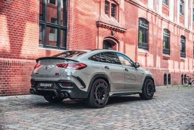 Brabus-900-hong-xe