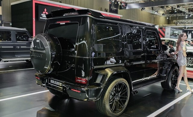 Brabus-G400-hong-va-duoi-xe