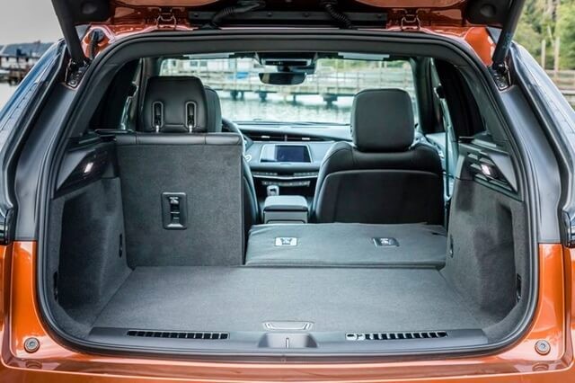 Cadillac-XT4-khoang-hanh-ly