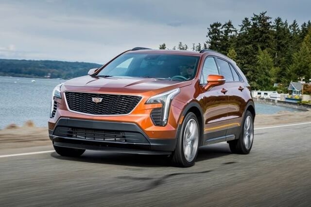 Cadillac-XT4-van-hanh