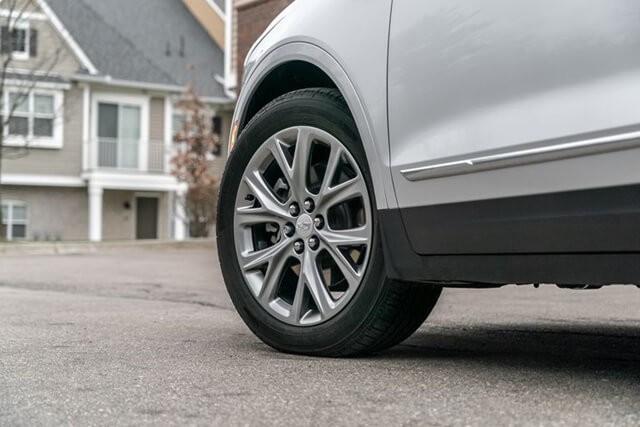 Cadillac-XT5-lazang
