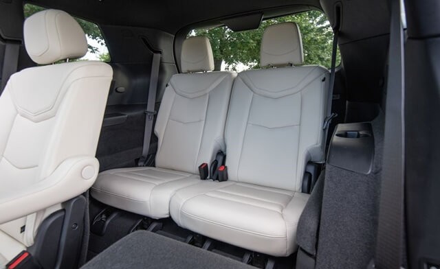 Cadillac-XT6-khoang-ghe-thu-3