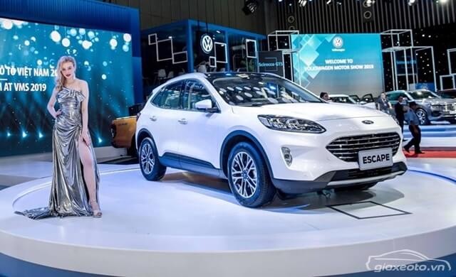 Ford-Escape-ra-mat-tai-viet-nam
