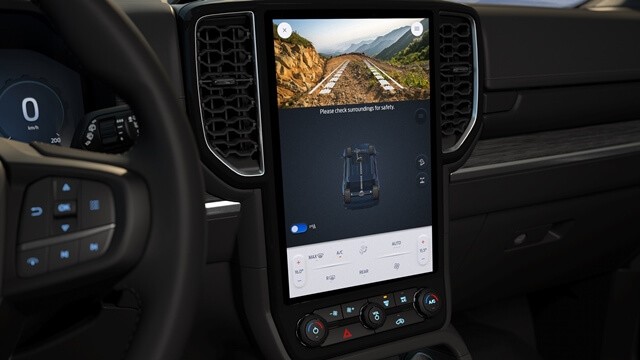 Ford-Everest-2023-man-hinh-giai-tri