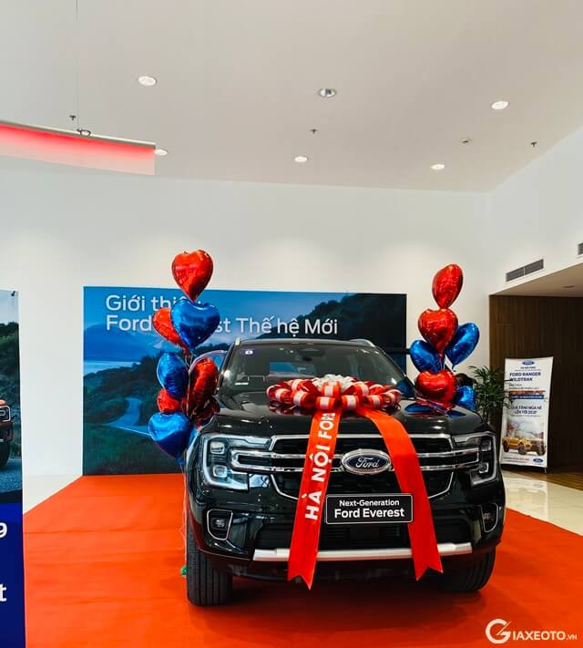 Ford-Everest-2025-dau-xe