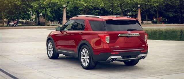 Ford-Explorer-2022-hong-xe