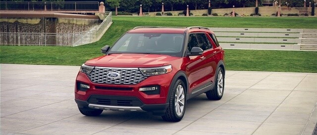 Ford-Explorer-2022-ngoai-that