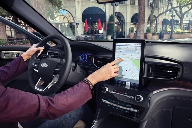 Ford-Explorer-2022-noi-that-khoang-lai