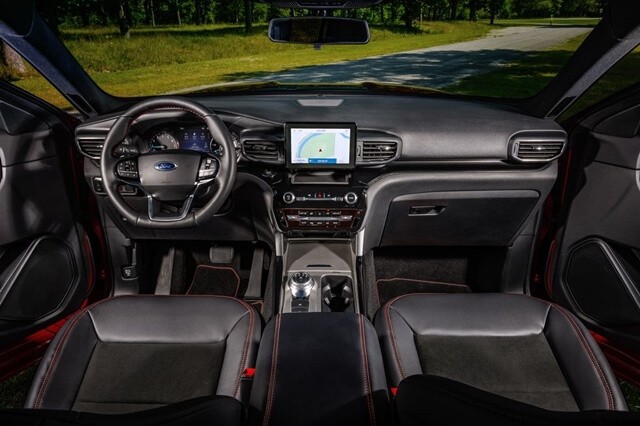 Ford-Explorer-2022-thiet-ke-khoang-lai
