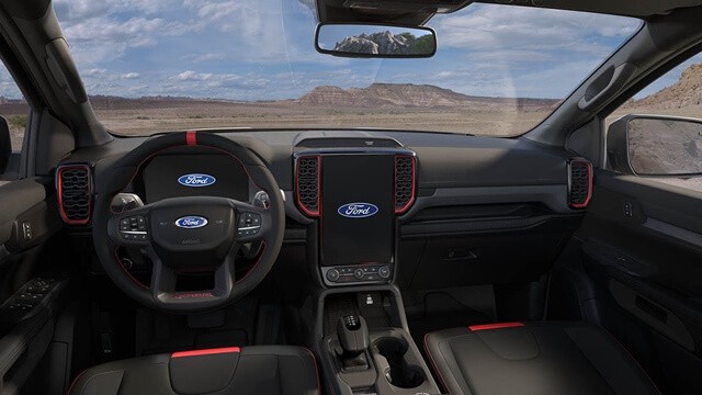 Ford-Ranger-Raptor-the-he-moi-khoang-lai