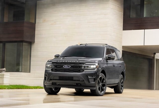 Ford-expedition-phan-dau-xe