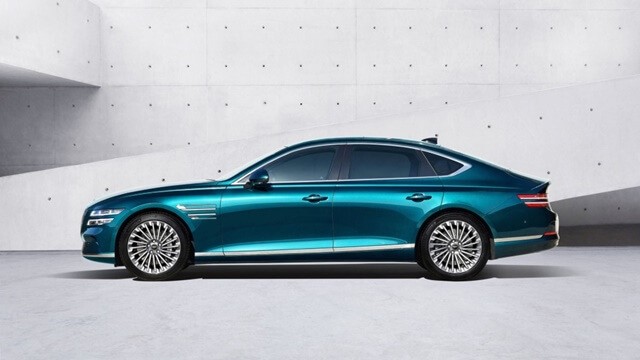 Genesis-Electrified-G80-than-xe