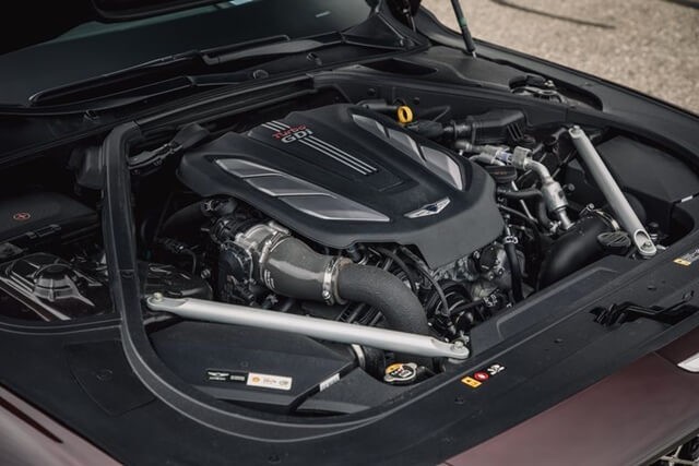 Genesis-G90-dong-co