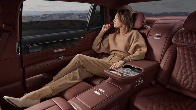 Genesis-G90-the-he-moi-khoang-hanh-khach