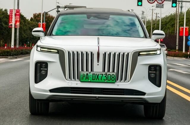 Hongqi-E-HS9-thiet-ke-dau-xe