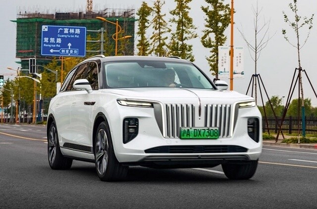 Hongqi-E-HS9-van-hanh