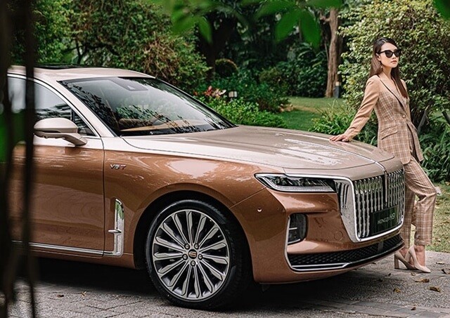 Hongqi-H9-suon-xe