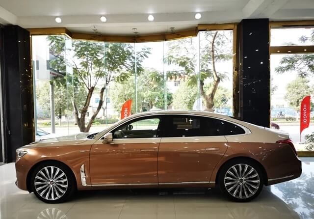 Hongqi-H9-than-xe
