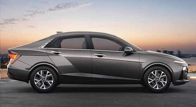 Hyundai-Accent-2023-than-xe