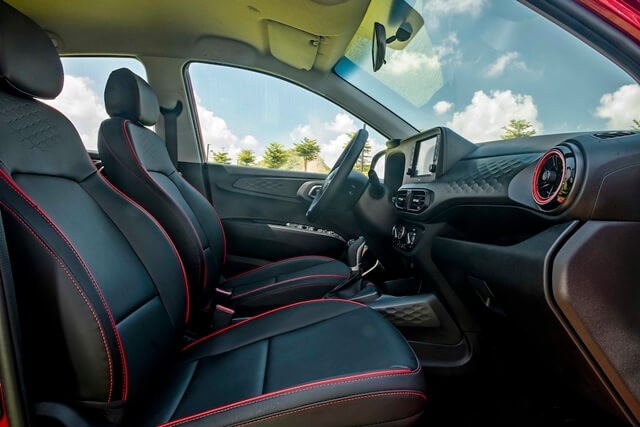 Hyundai-Grand-i10-2022-khong-gian-khoang-lai