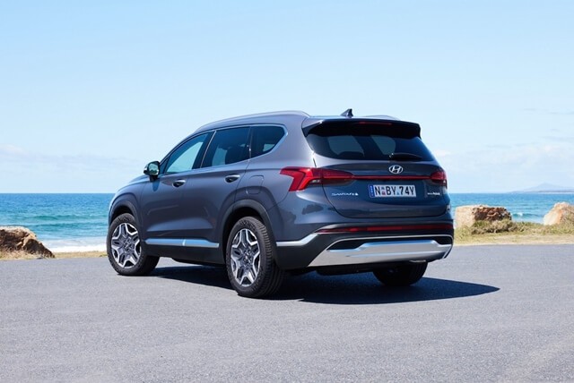 Hyundai-Santafe-Hybrid-hong-xe