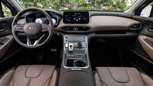 Hyundai-Santafe-Hybrid-khoang-lai