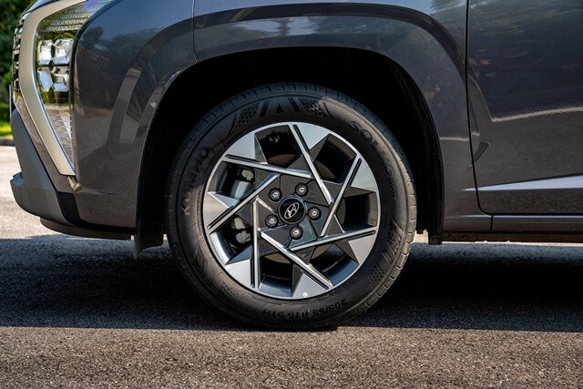 Hyundai-Stargazer-thiet-ke-la-zang