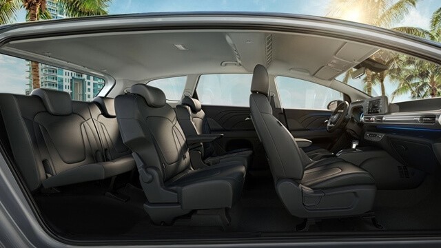 Hyundai-stargazer-cabin