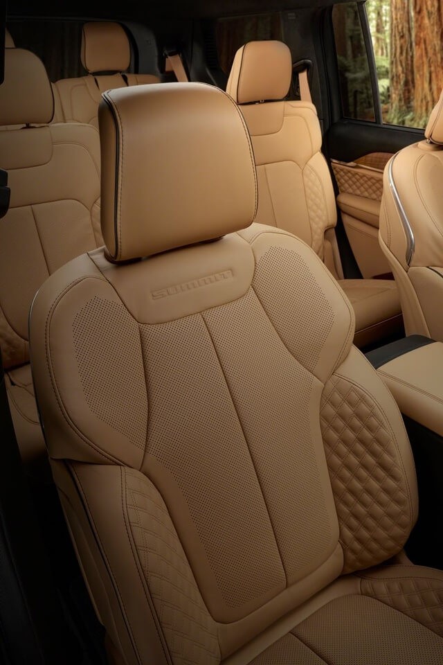 Jeep-Grand-Cherokee-L-ghe-ngoi