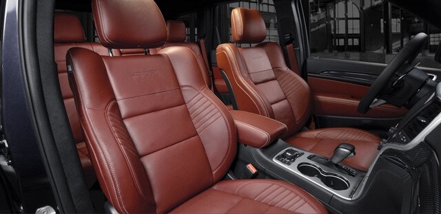 Jeep-Grand-Cherokee-SRT-ghe-khoang-lai