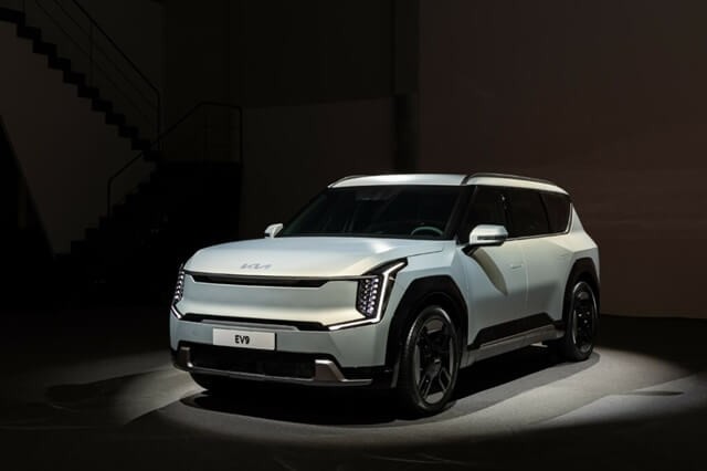 Kia-EV9-gia-xe